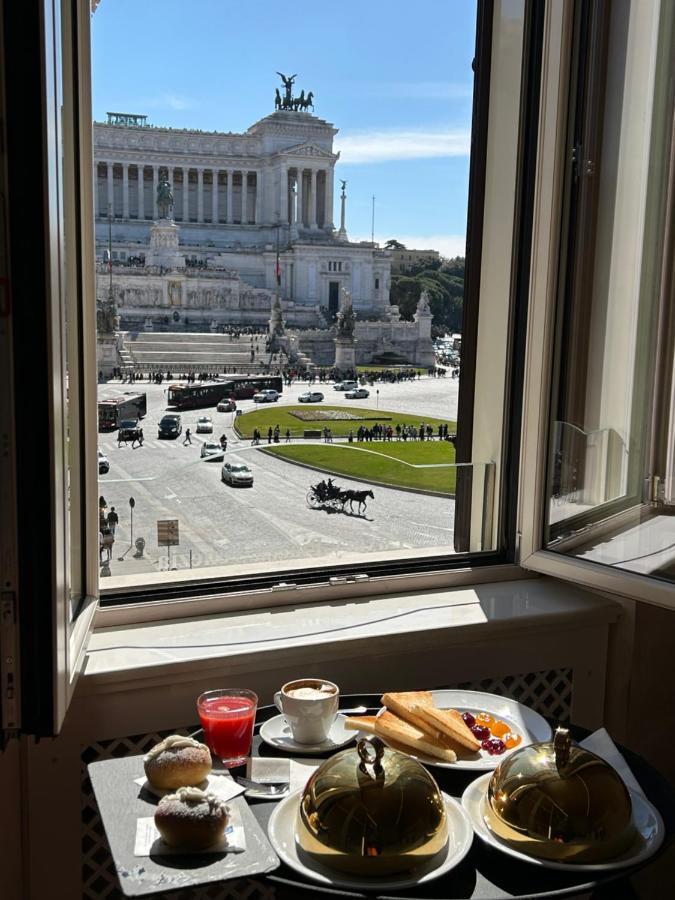 Piazza Venezia Luxury Suite Roma Exterior foto